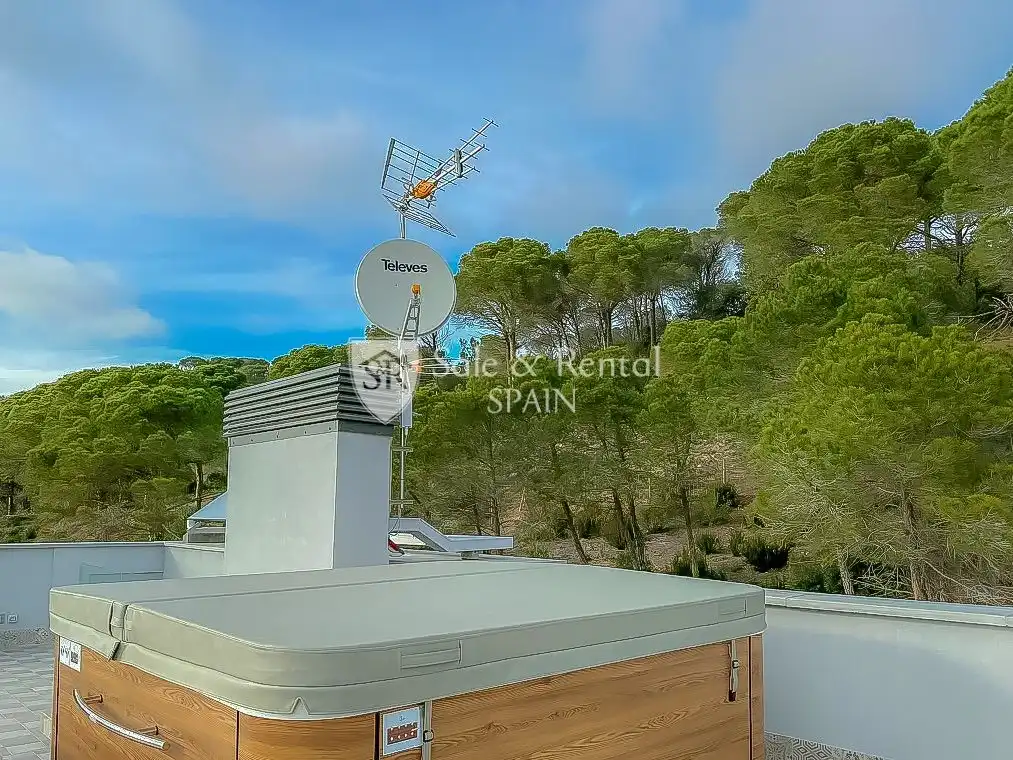 Casa con piscina en venta en Lloret Verd - Els Pinars, imagen 9