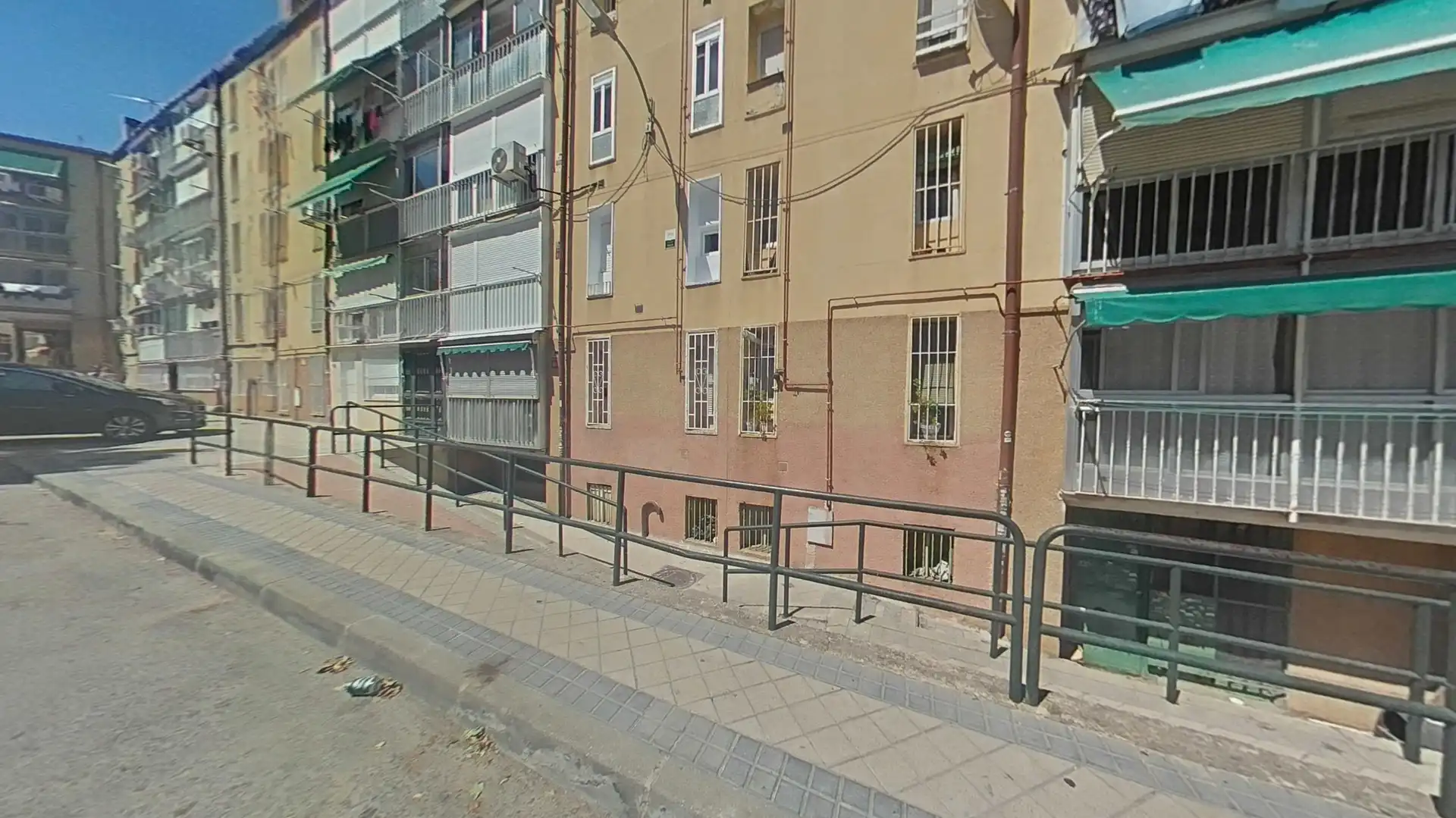 Vista exterior de Piso en venta en Madrid con Balcón
