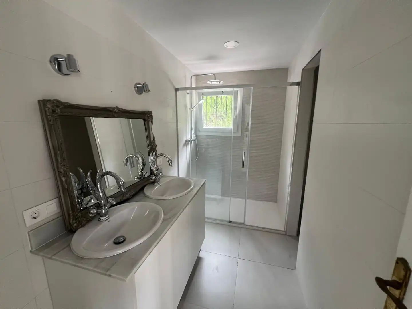 Chalet con piscina en venta en El Faro de Calaburra - Chaparral, imagen 30
