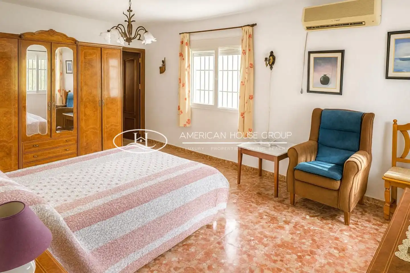 Bedroom of Houses for sale in Chiclana de la Frontera