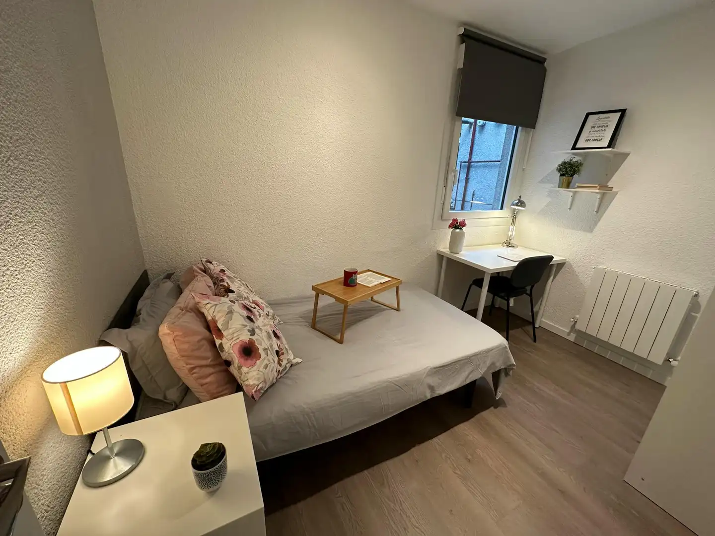 Schlafzimmer von Wohnung zur Miete in Madrid mit Heizung, Möbliert und Waschmaschine