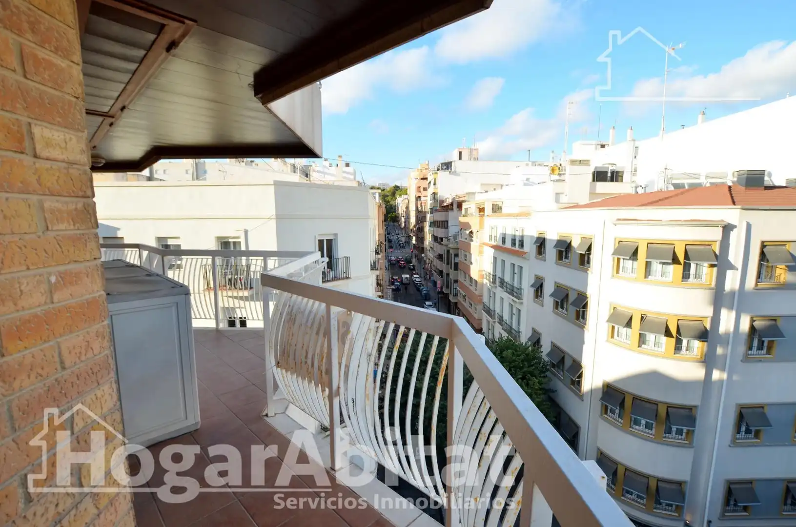 Vista exterior de Pis en venda en Alicante / Alacant amb Aire condicionat, Terrassa i Moblat