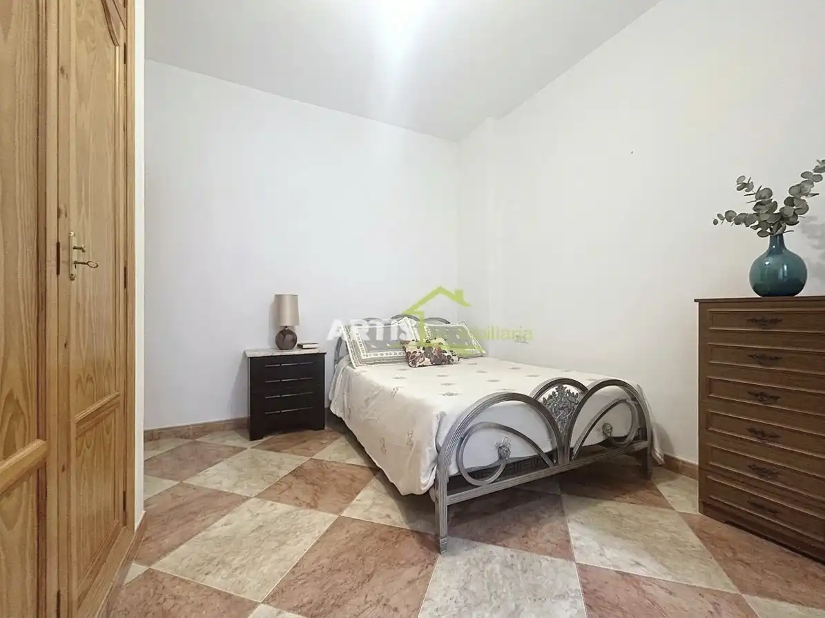 Dormitori de Casa o xalet en venda en Puente Genil amb Terrassa i Traster