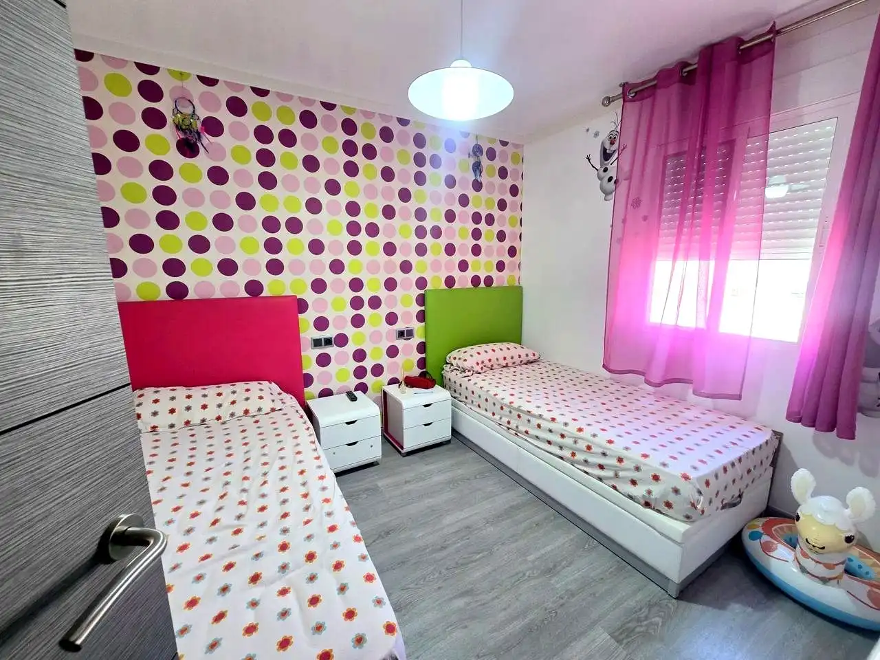 Schlafzimmer von Wohnungen zum Verkauf in Gandia mit Klimaanlage, Terrasse und Möbliert