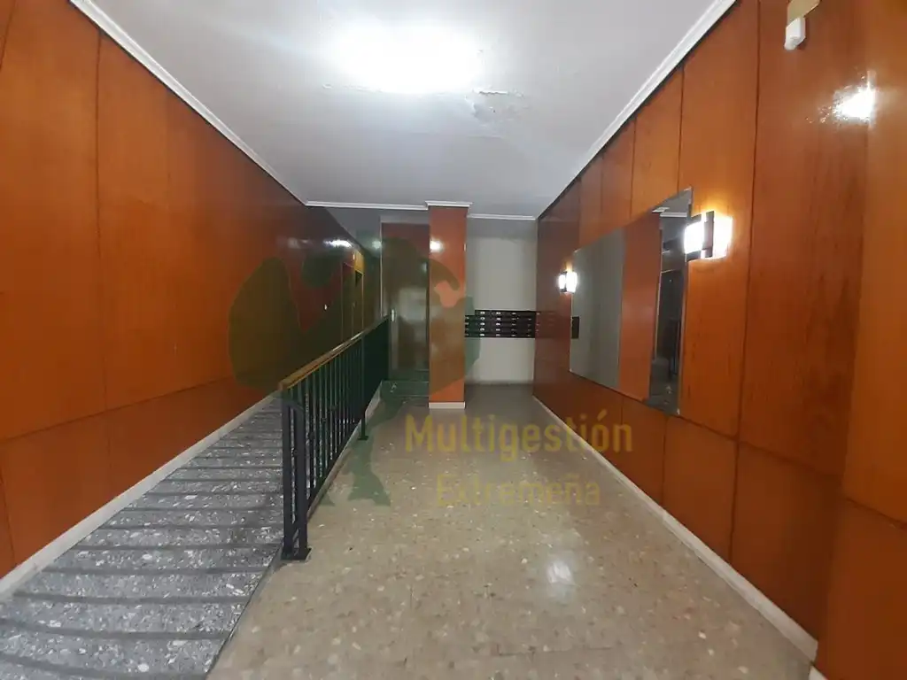 Wohnung zur Miete in Cáceres mit Heizung, Terrasse und Ofen