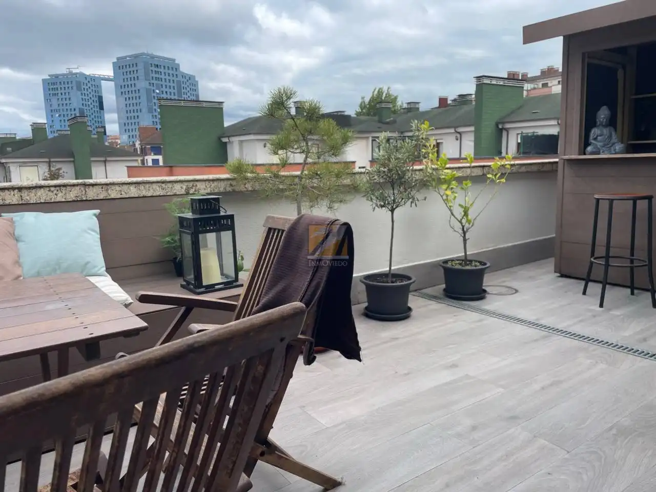 Terraza de Ático de alquiler en Oviedo  con Calefacción, Parquet y Terraza