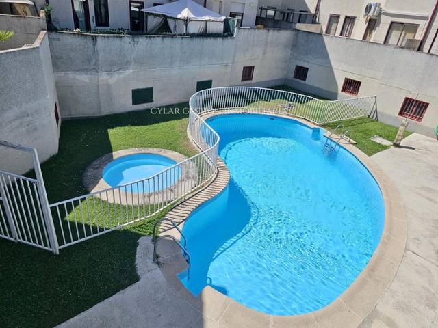 Casa adosada en Venta en Eras en Villares de la Reina