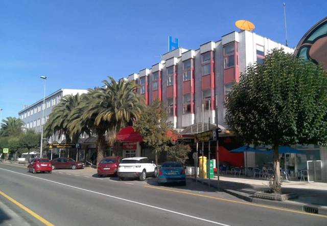 Local comercial en Venta en CL JULIO HAUZEUR Nº 6-12 en Cerezo - Aspla - Torres