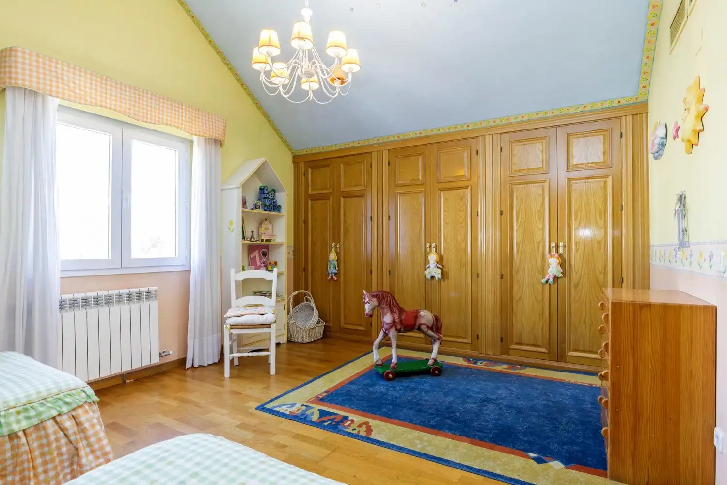Bedroom of Detached homes for sale in Zaragoza  with Heating, Private garden and Terrace