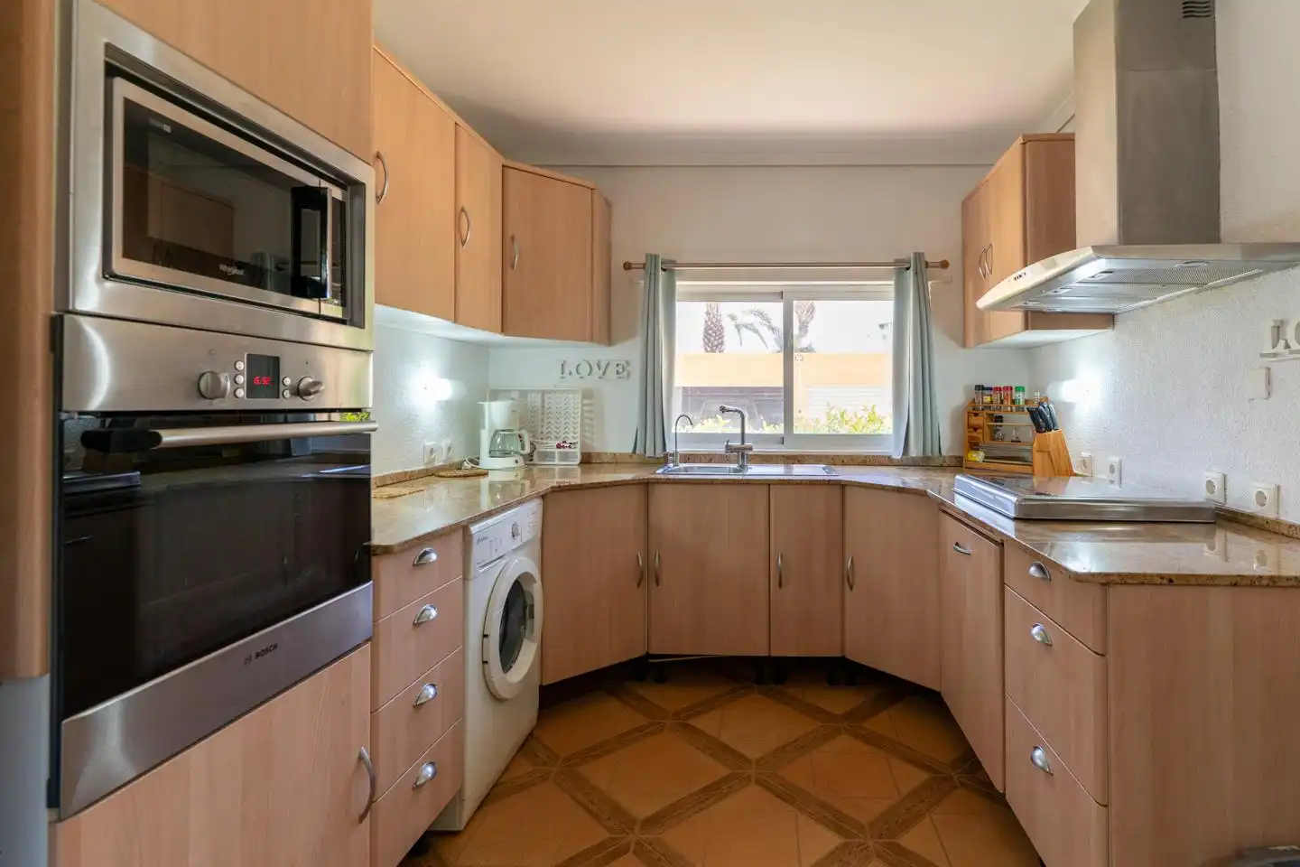 Kitchen of Houses for sale in Elche / Elx  with Air Conditioner, Private garden and Terrace
