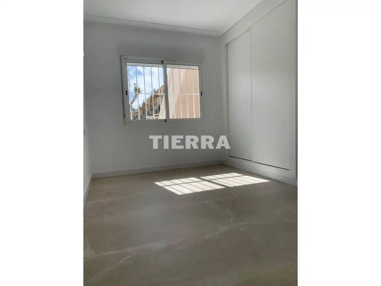 Habitación de Casa adosada en venta en Pilar de la Horadada con Piscina comunitaria