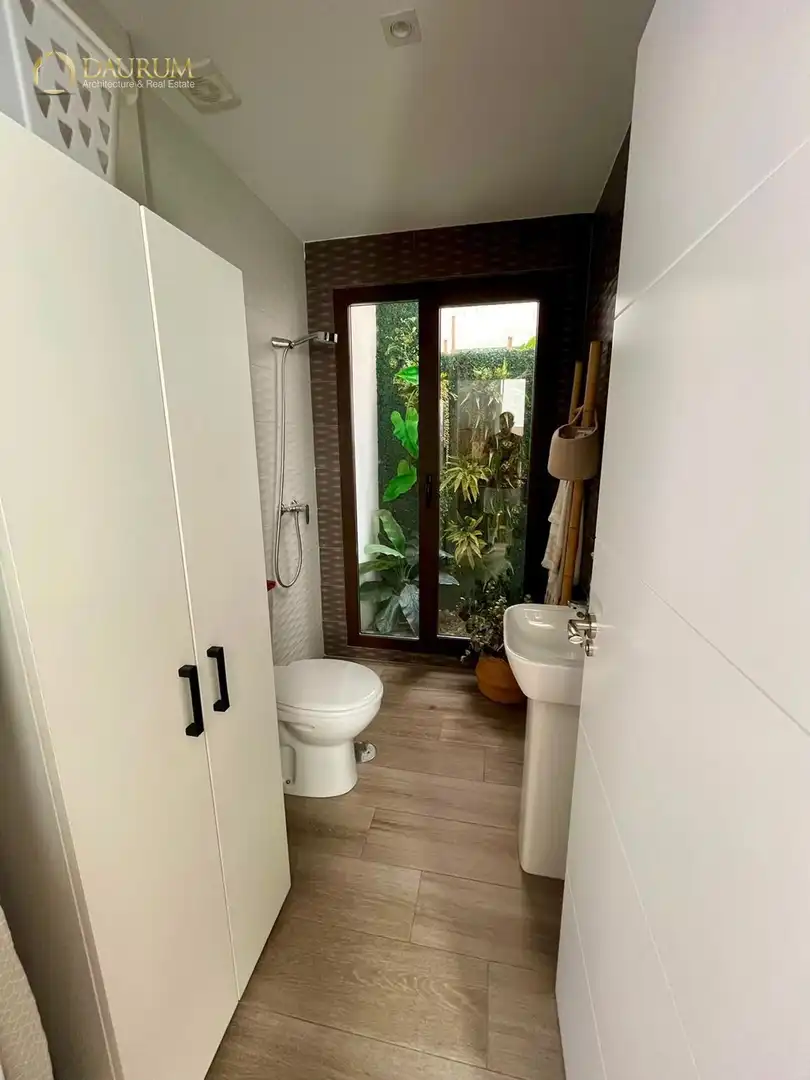 Baño de Casa adosada en venta en Móstoles con Aire acondicionado, Calefacción y Terraza