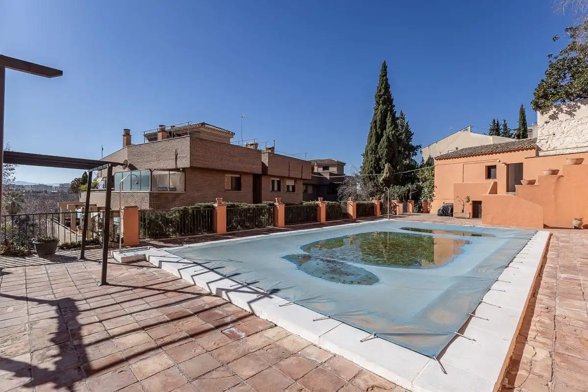 Swimming pool of Flat for sale in Granada  with Private garden, Storage room and Community pool