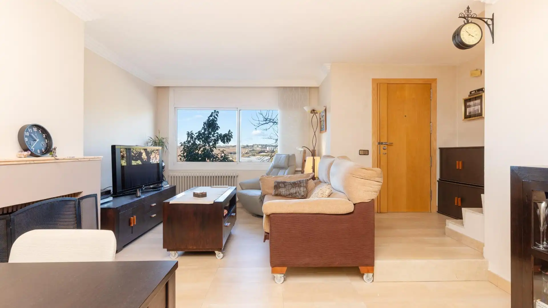 Single-family semi-detached for sale in Carrer TIERNO GALVAN