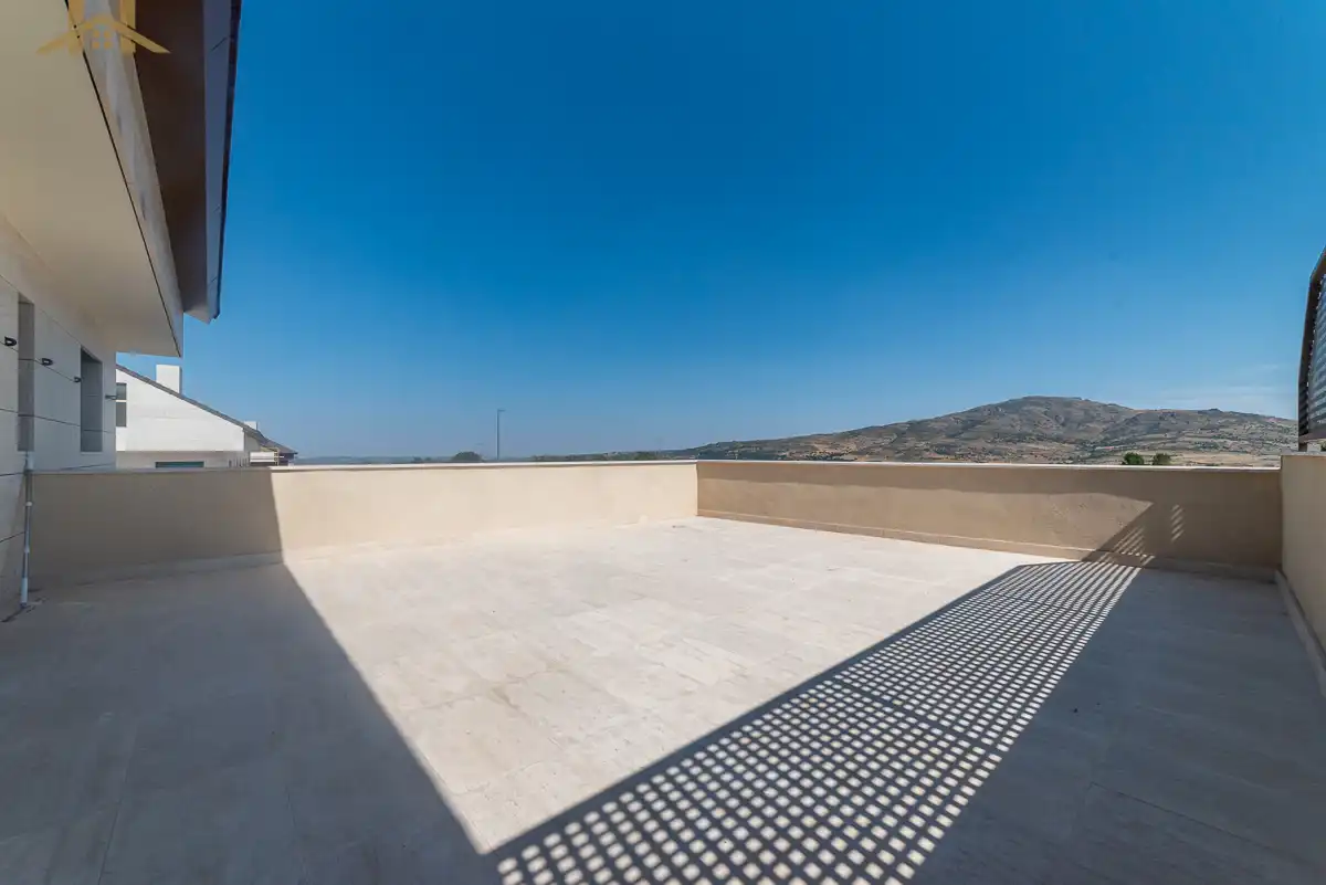 Terrace of Houses for sale in Miraflores de la Sierra  with Heating, Private garden and Storage room