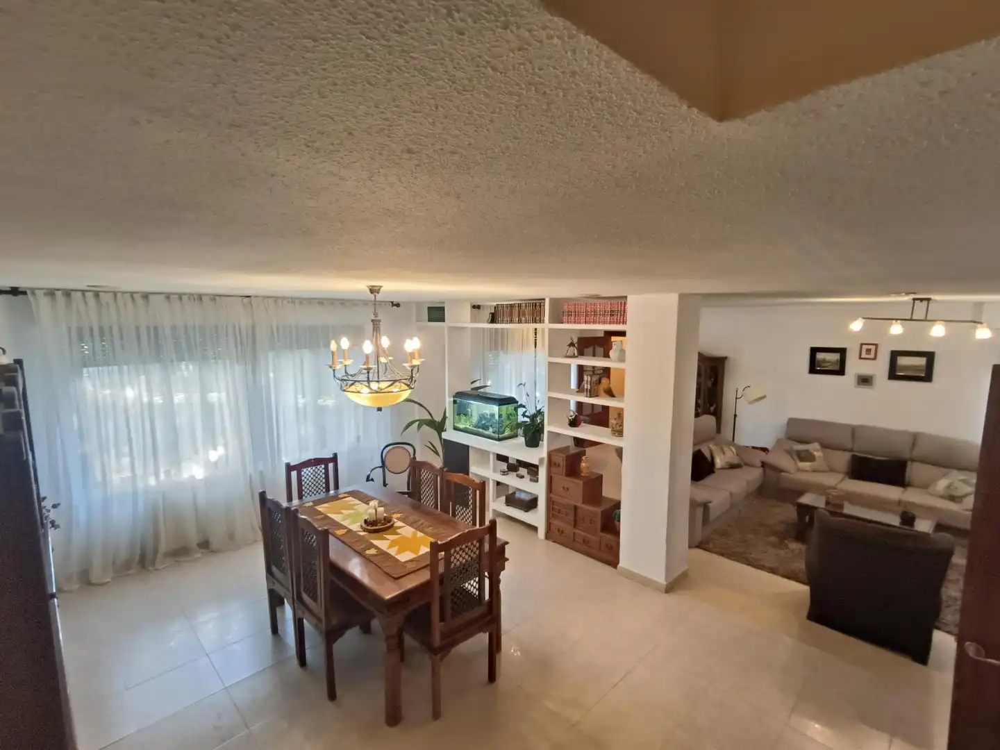 Sala d'estar de Casa o xalet en venda en Benicasim / Benicàssim amb Calefacció, Terrassa i Traster
