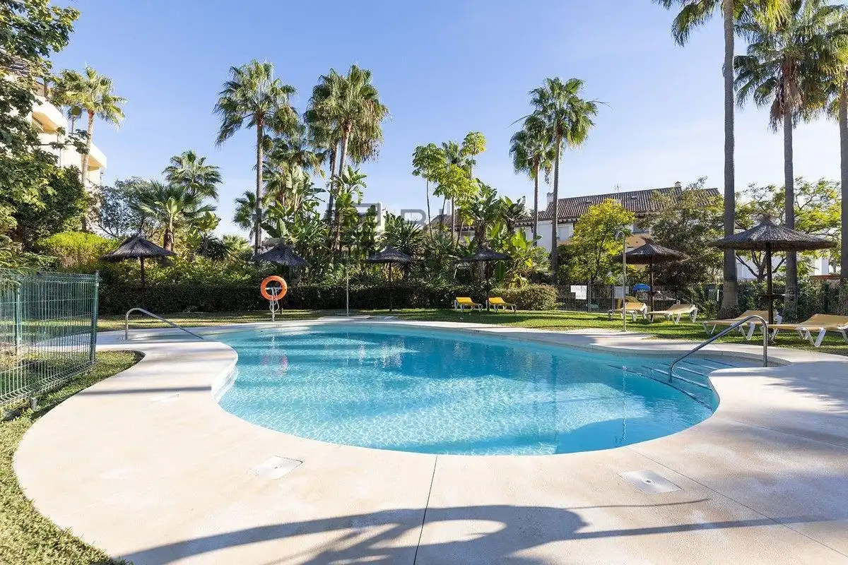 Swimming pool of Attic for sale in Marbella  with Air Conditioner, Terrace and Swimming Pool