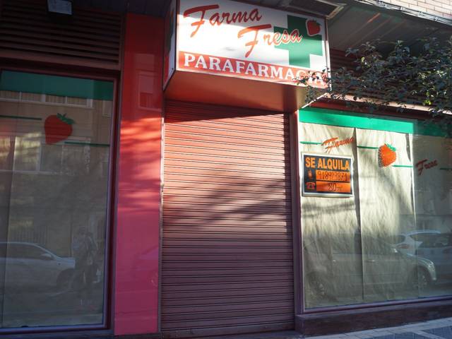 Local comercial en Alquiler en Calle de Abdón Bordoy, 9 en Nuevo Aranjuez - Ciudad de las Artes