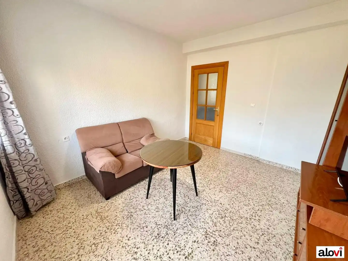 Wohnzimmer von Wohnung zur Miete in Granada mit Möbliert