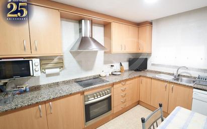 Kitchen of Flat for sale in Sabadell  with Air Conditioner, Heating and Terrace