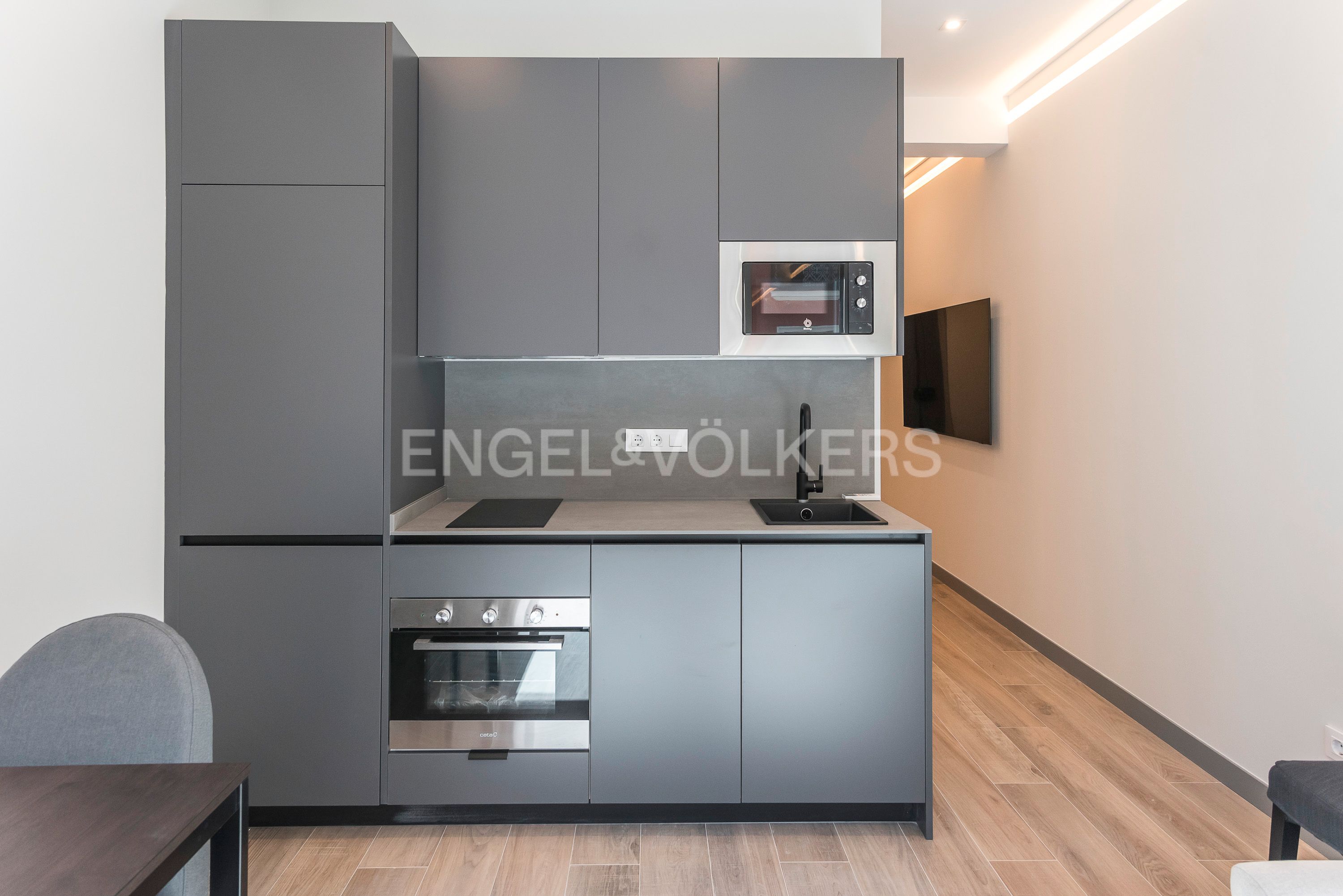 Kitchen of Apartment for sale in  Madrid Capital  with Air Conditioner, Heating and Parquet flooring