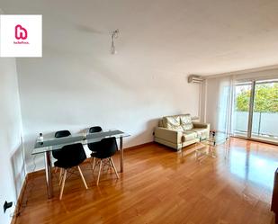 Living room of Flat for sale in Santa Perpètua de Mogoda  with Air Conditioner, Heating and Private garden