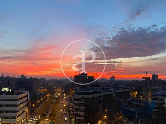 Piso en Venta en Glorieta de López de Hoyos en El Viso