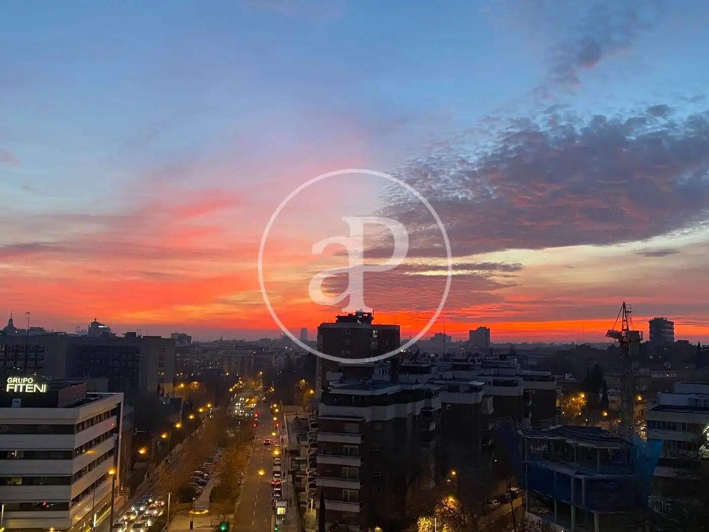 Außenansicht von Wohnung zum Verkauf in Madrid mit Klimaanlage, Heizung und Terrasse