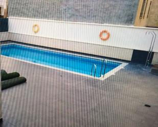 Swimming pool of Study to rent in  Granada Capital  with Air Conditioner, Heating and Swimming Pool