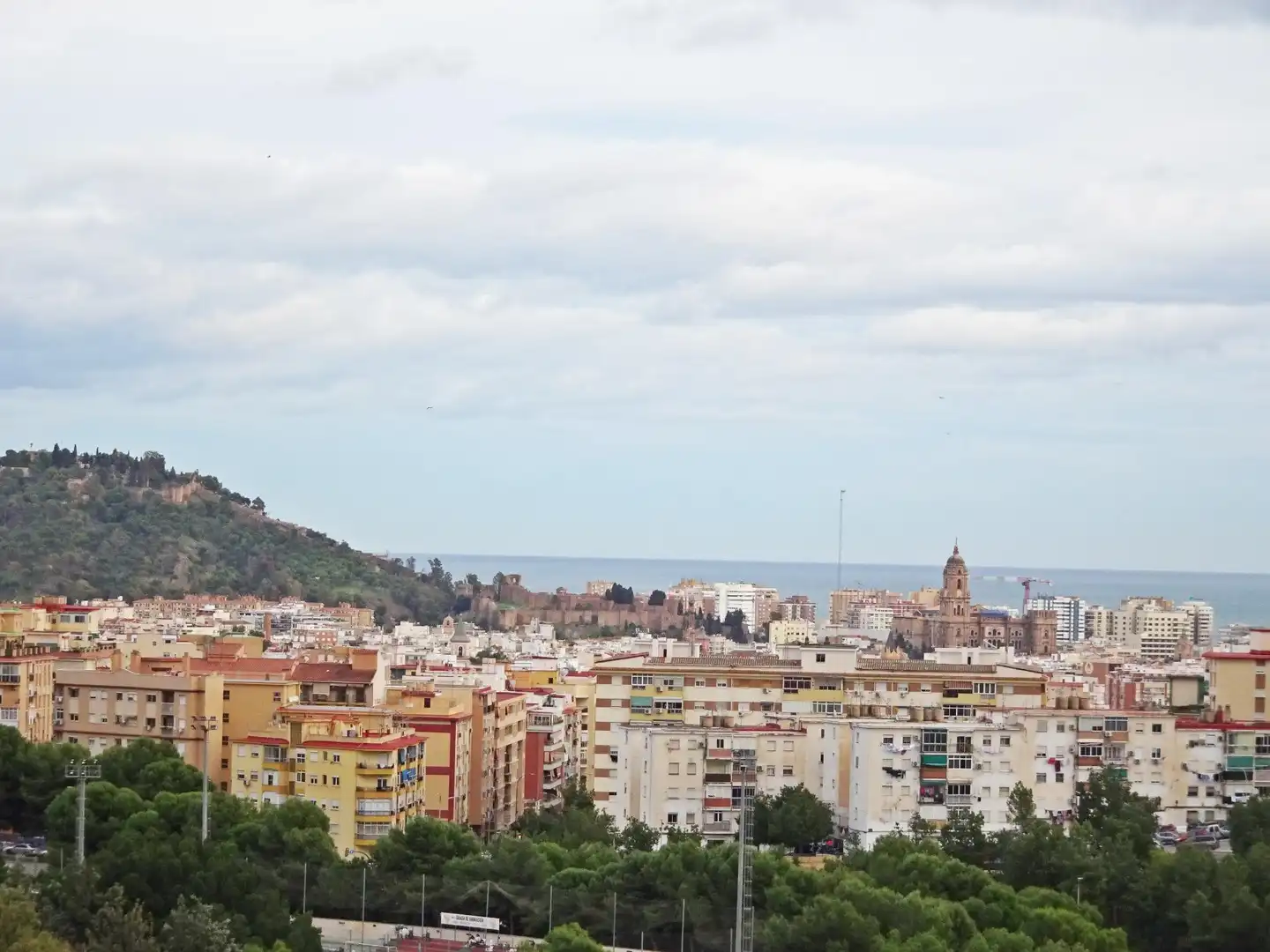 Vista exterior de Casa adosada en venta en Málaga con Aire acondicionado, Terraza y Amueblado