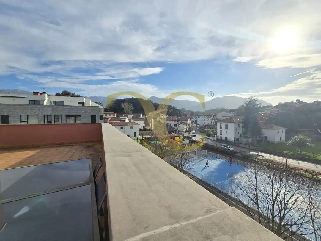 Terrasse von Dachboden zum Verkauf in Llanes mit Heizung, Privatgarten und Terrasse