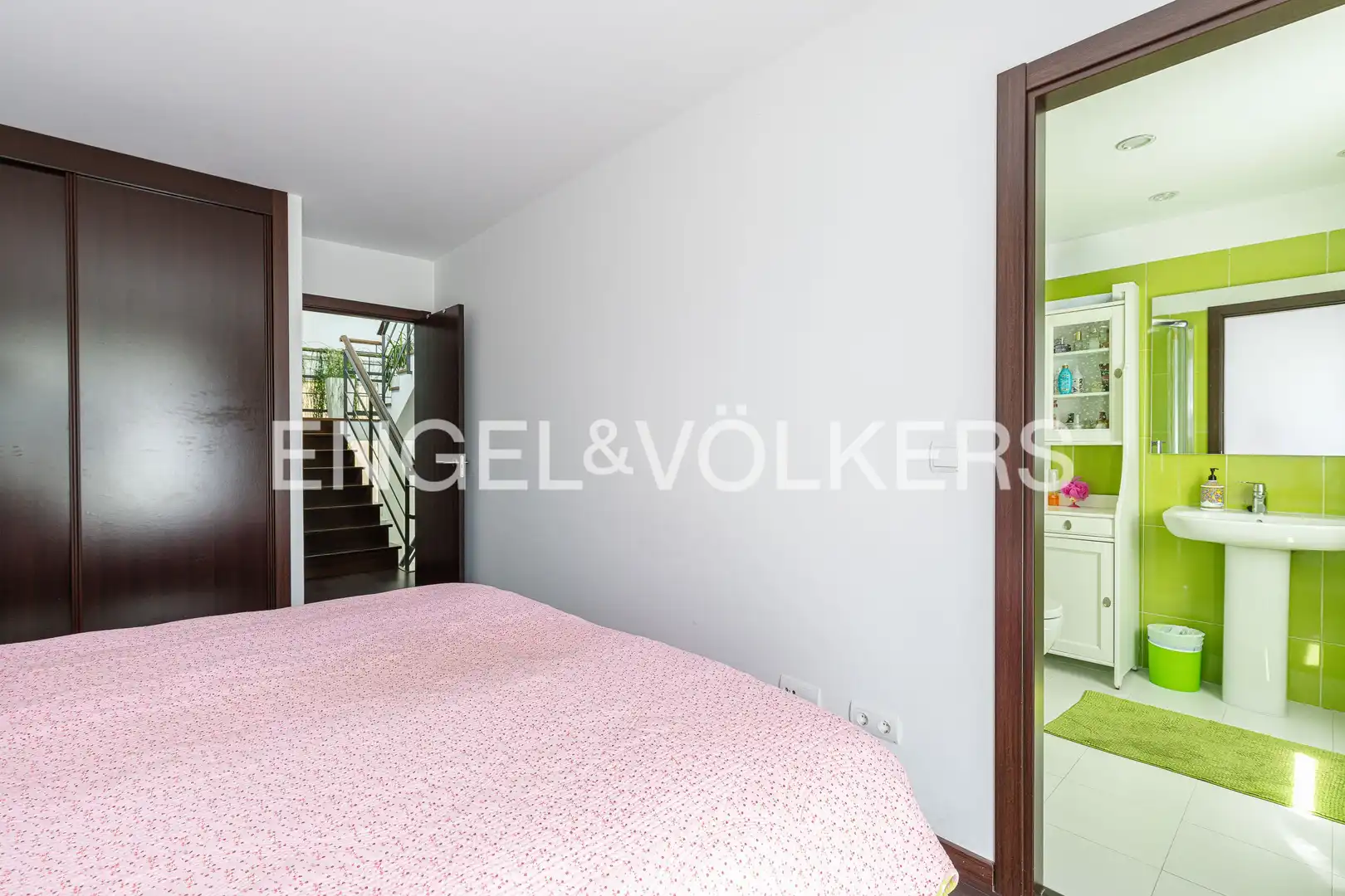 Casa adosada en venta en Las Rozas de Madrid con Aire acondicionado, Calefacción y Jardín privado