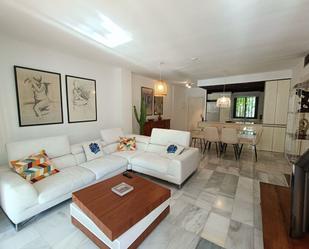 Living room of Apartment to rent in Marbella  with Air Conditioner, Swimming Pool and Furnished