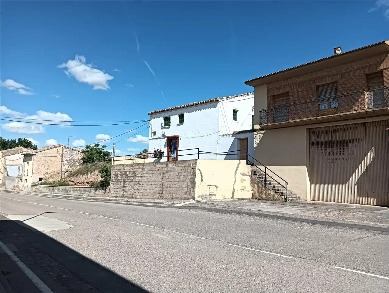 Vista exterior de Pis en venda en La Puebla de Híjar, Teruel
