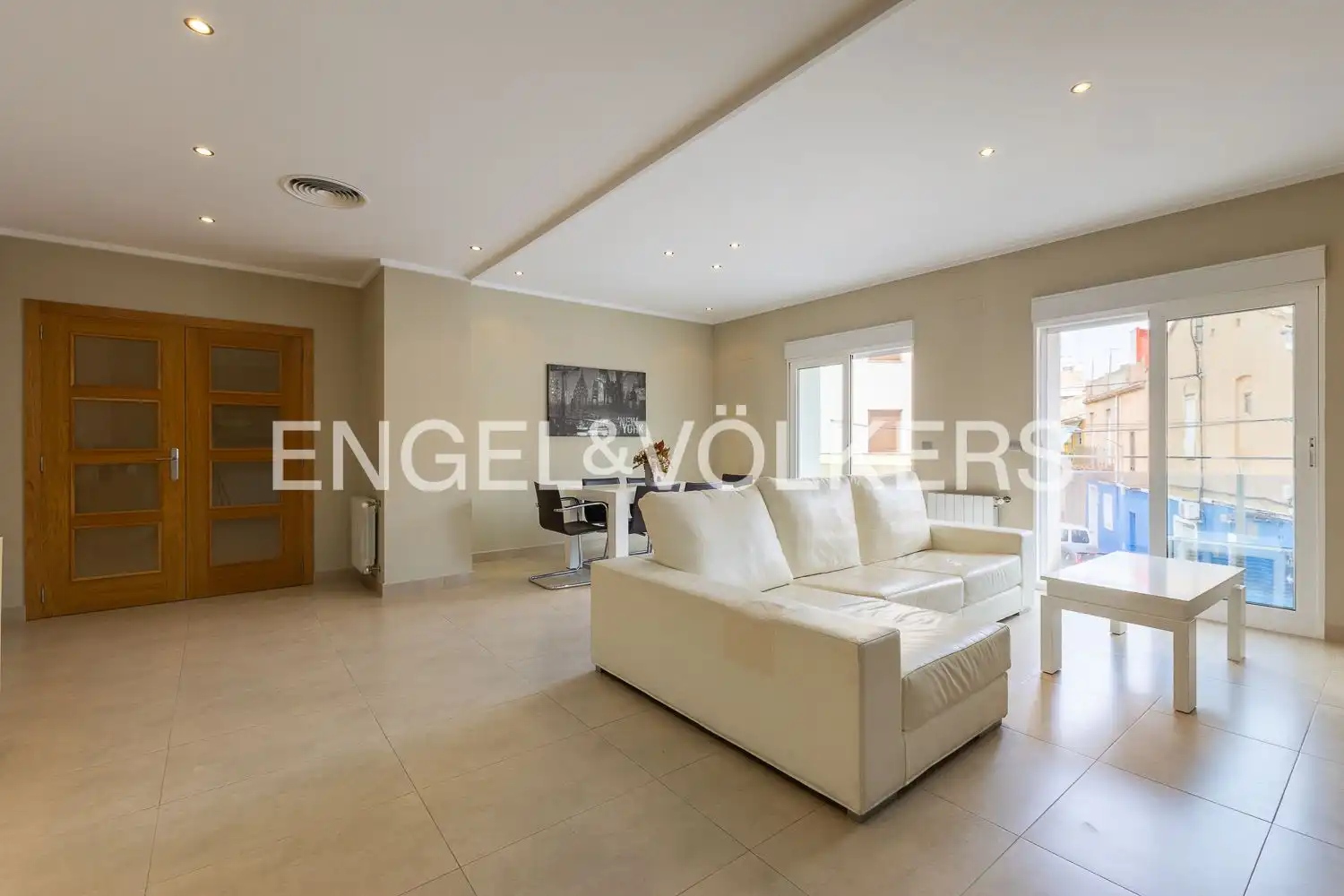 Sala de estar de Casa adosada en venta en Carcaixent con Aire acondicionado, Calefacción y Terraza