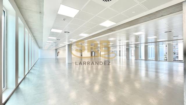 Oficina en Alquiler en Carrer de la Llacuna en El Poblenou