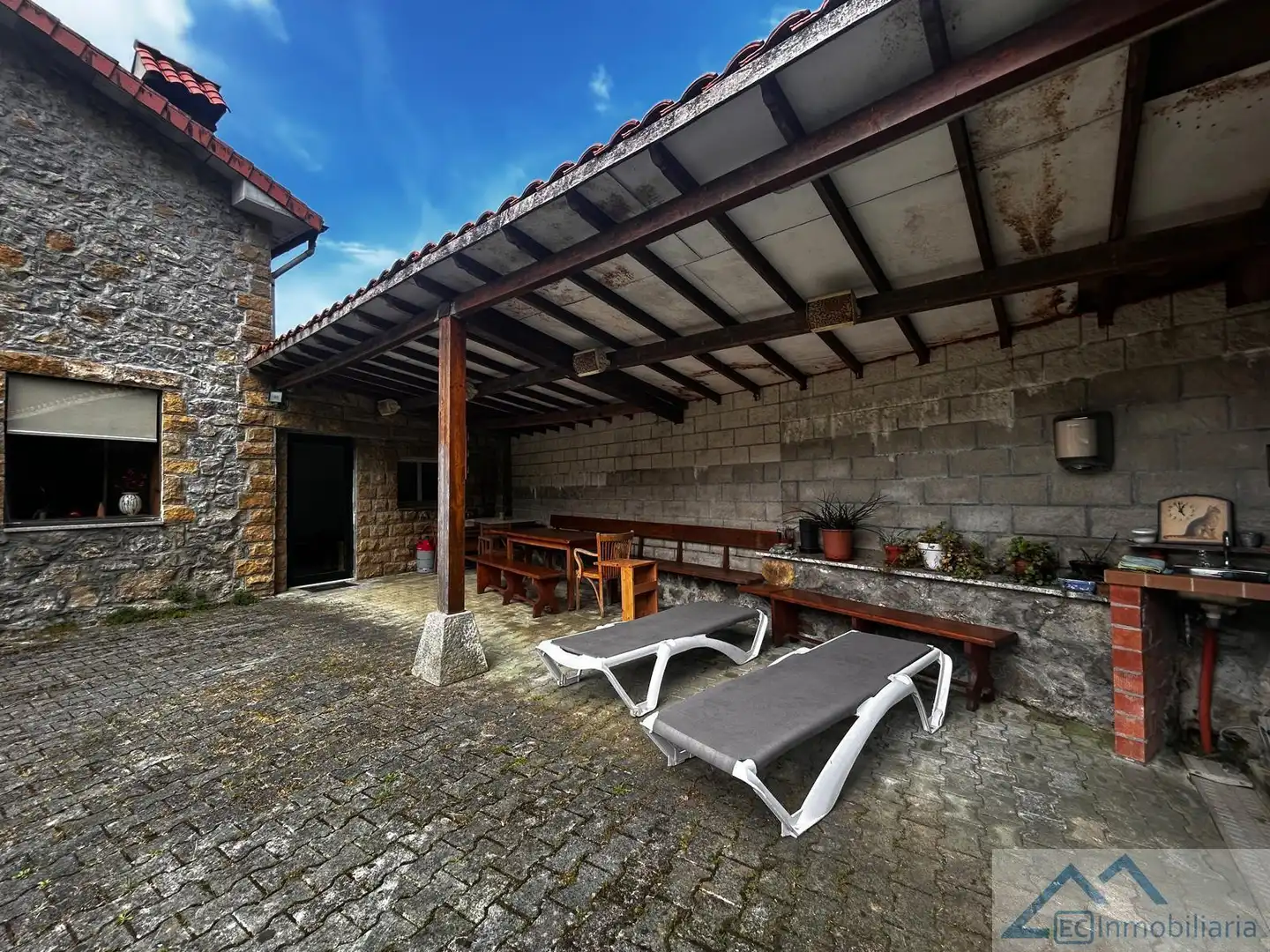 Terraza de Casa o chalet en venta en Ribamontán al Monte con Calefacción y Piscina