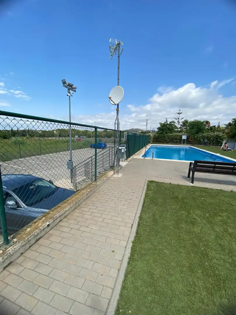 Swimming pool of Detached homes for sale in Roda de Berà  with Air Conditioner, Parquet flooring and Terrace