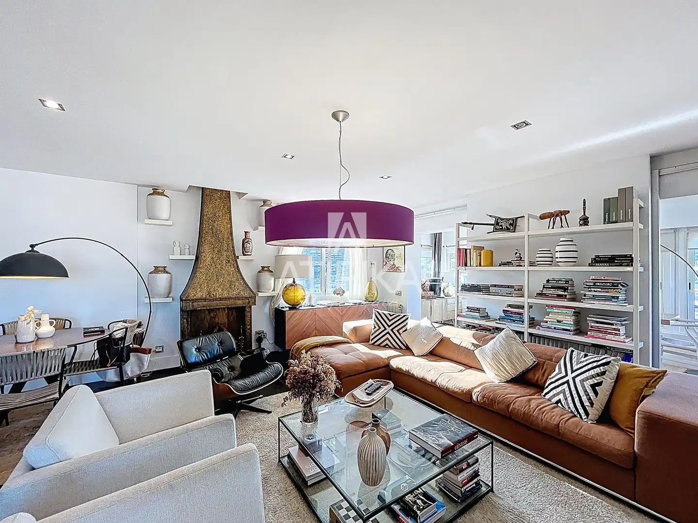 Wohnzimmer von Maisonette zum Verkauf in Barcelona mit Klimaanlage, Heizung und Terrasse