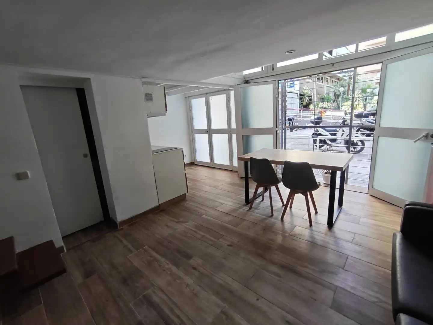 Büro zur Miete in Carrer de Felipe de Paz, La Maternitat i Sant Ramon