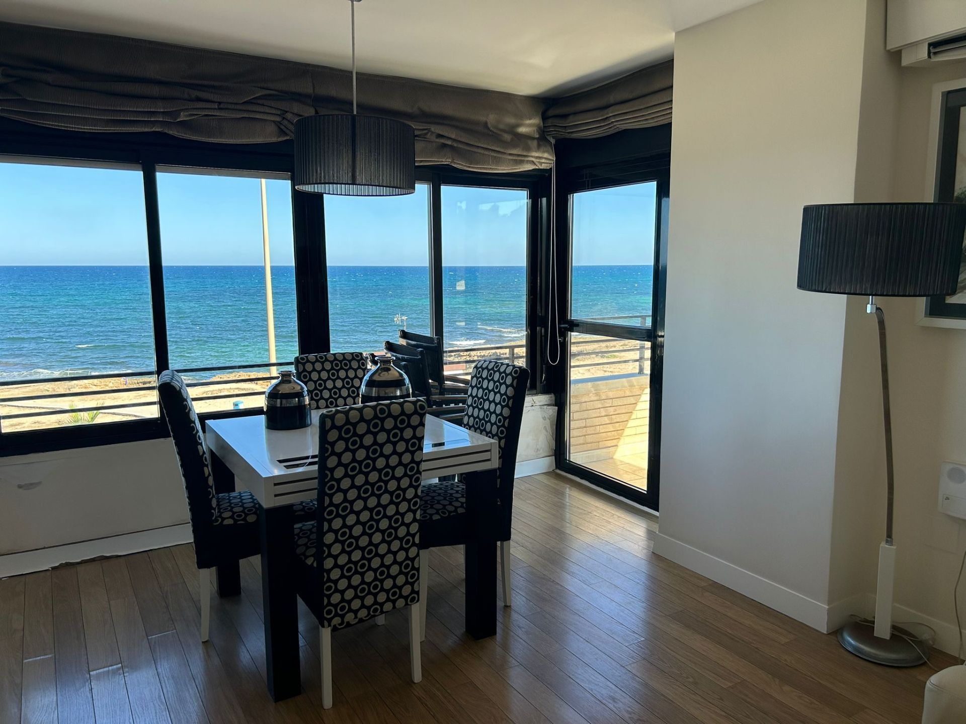 Dining room of Flat to rent in Torrevieja  with Air Conditioner, Heating and Terrace