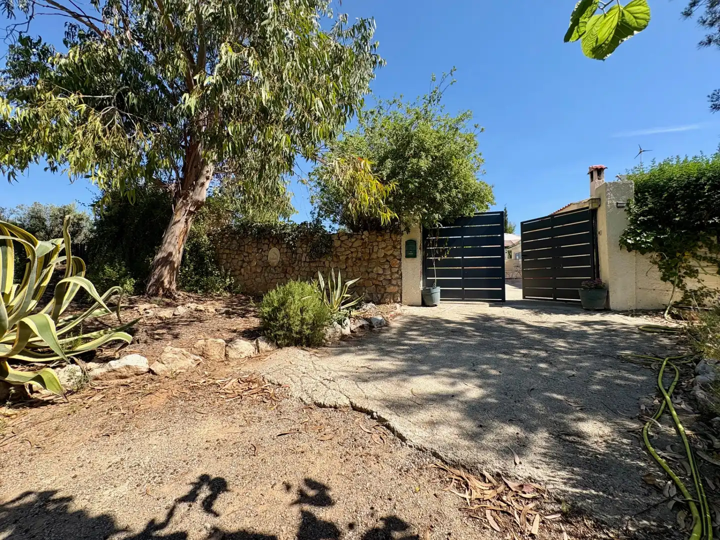 Vista exterior de Casa o xalet en venda en Cheste amb Aire condicionat, Calefacció i Jardí privat