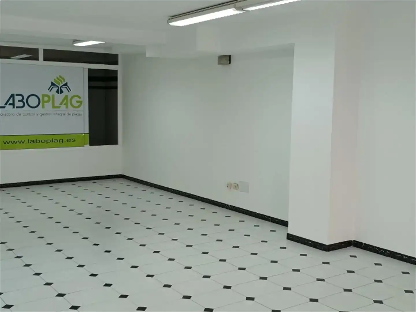 Commercial properties for sale in Noia