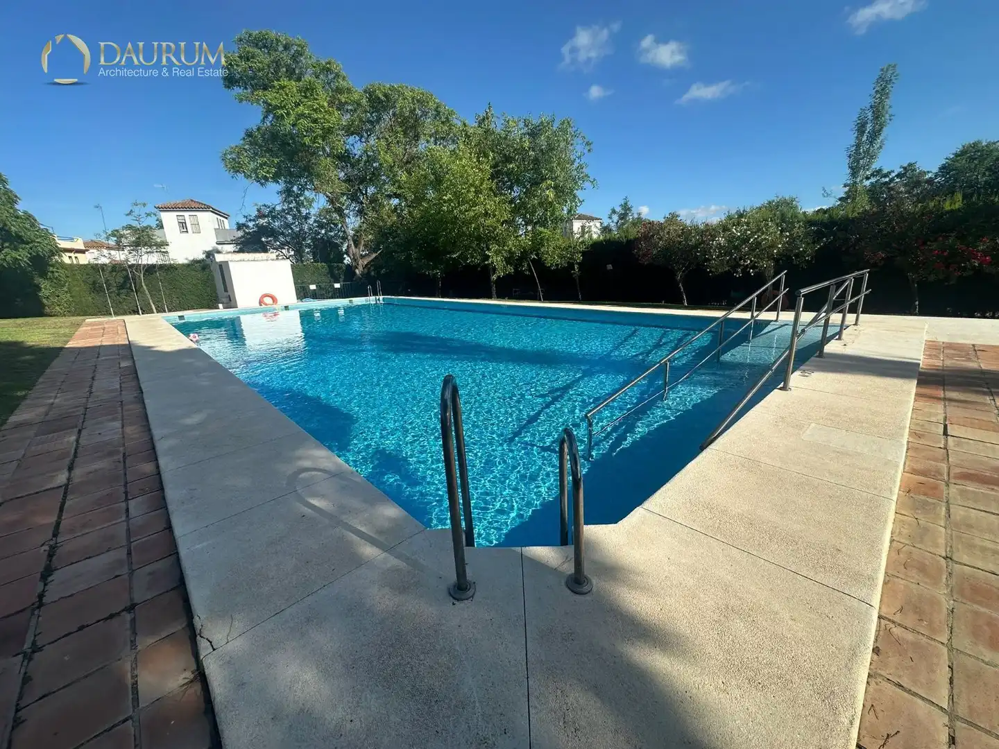 Piscina de Casa o chalet en venta en Mairena del Aljarafe con Aire acondicionado, Calefacción y Terraza