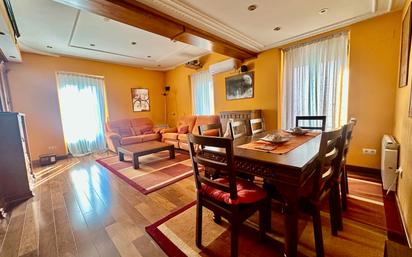 Living room of Flat for sale in San Lorenzo de El Escorial  with Air Conditioner, Heating and Storage room