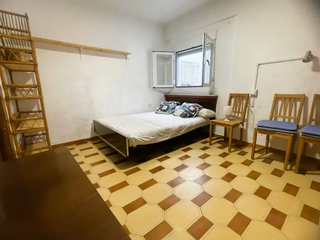 Wohnung zur Miete in Calle Santa Rosalia, Barrio de Zaidín