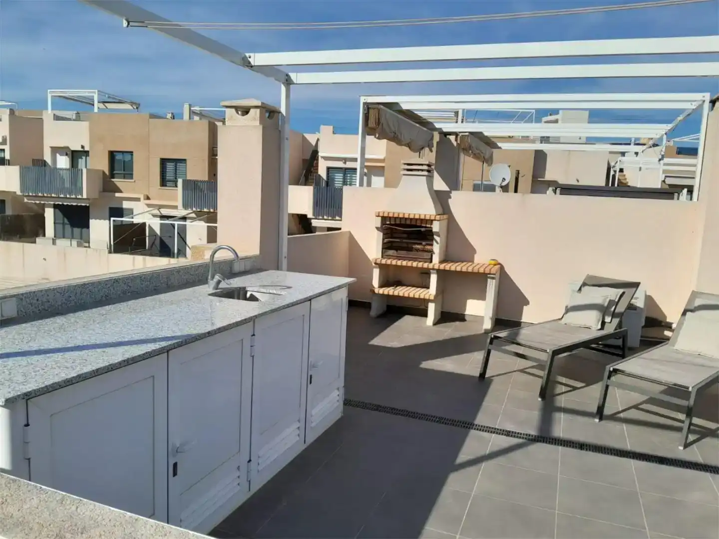 Terrasse von Wohnung zum Verkauf in Orihuela mit Klimaanlage, Schwimmbad und Balkon