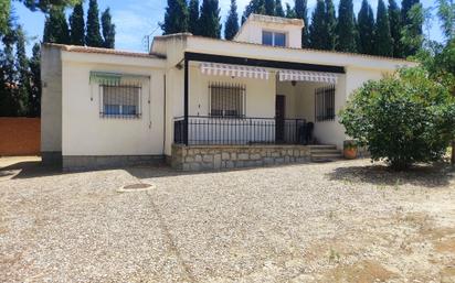 Vista exterior de Casa o xalet en venda en Argés amb Terrassa