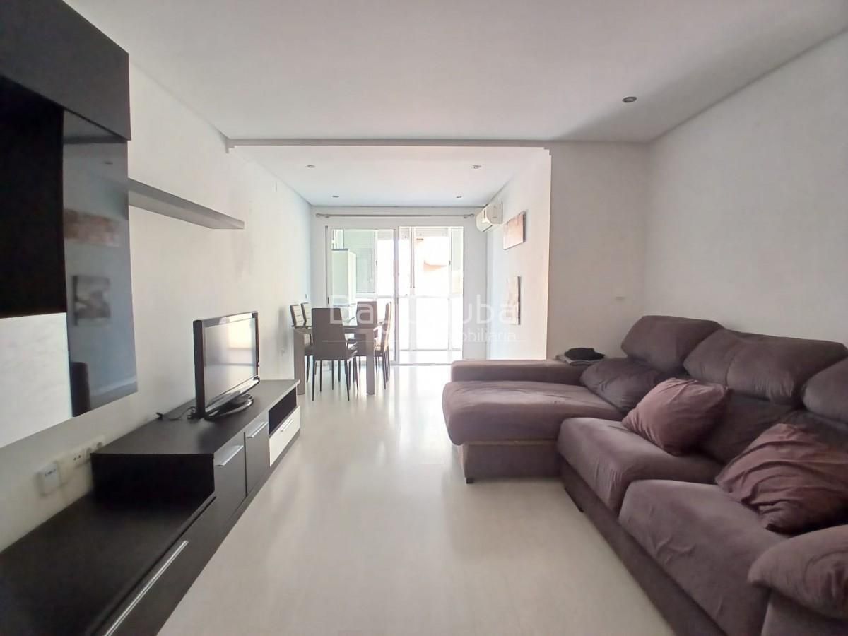 Sala de estar de Piso en venta en  Huelva Capital