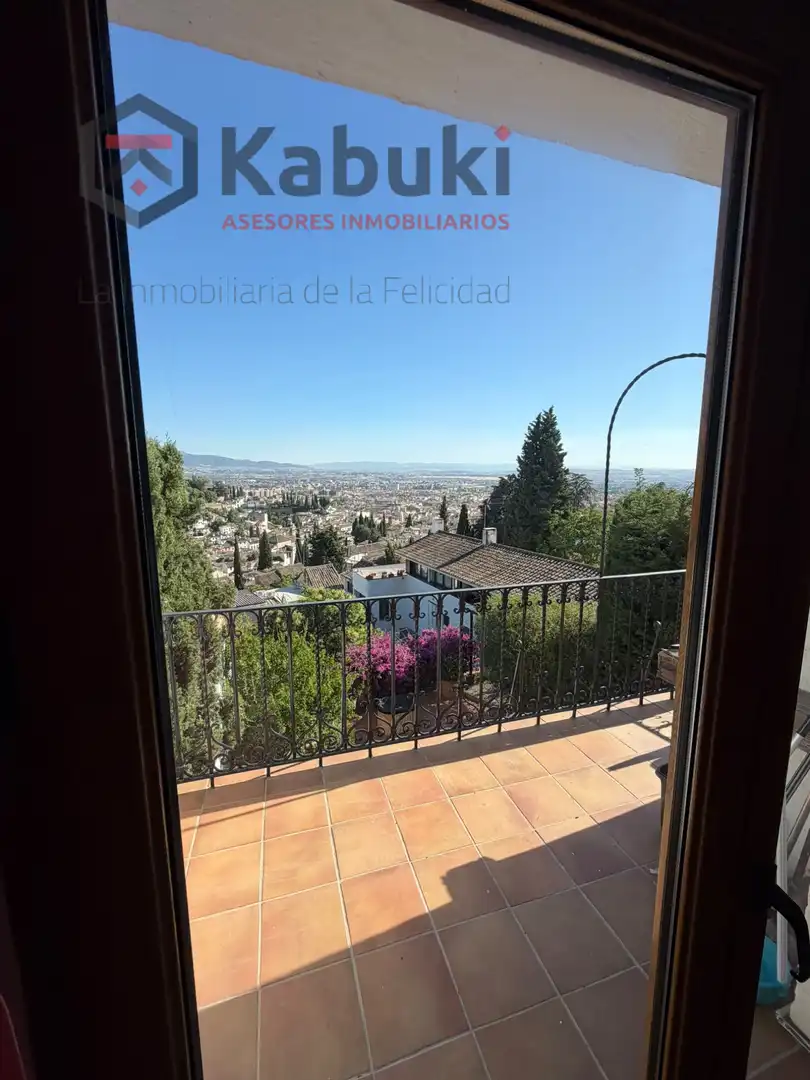 Exterior view of Flat for rent in Granada  with Air Conditioner, Heating and Terrace